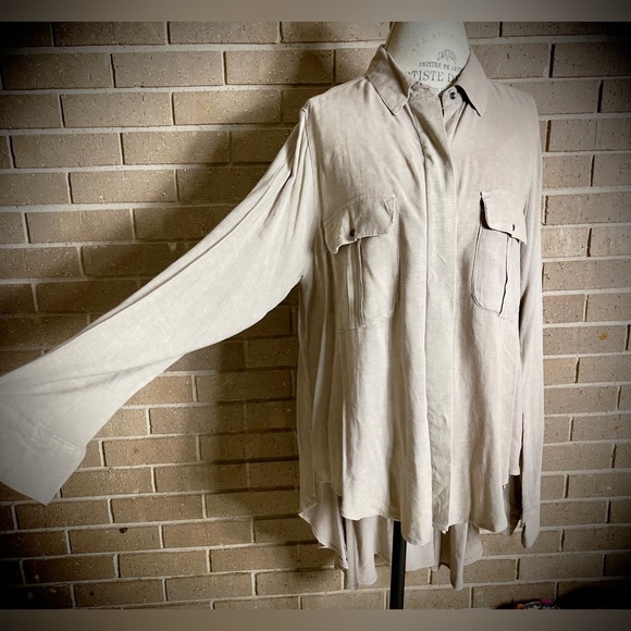 GIMMICKS Tan Long Sleeve High/Low Hem Drawstring Gathered at the Back Tunic - Picture 3 of 9